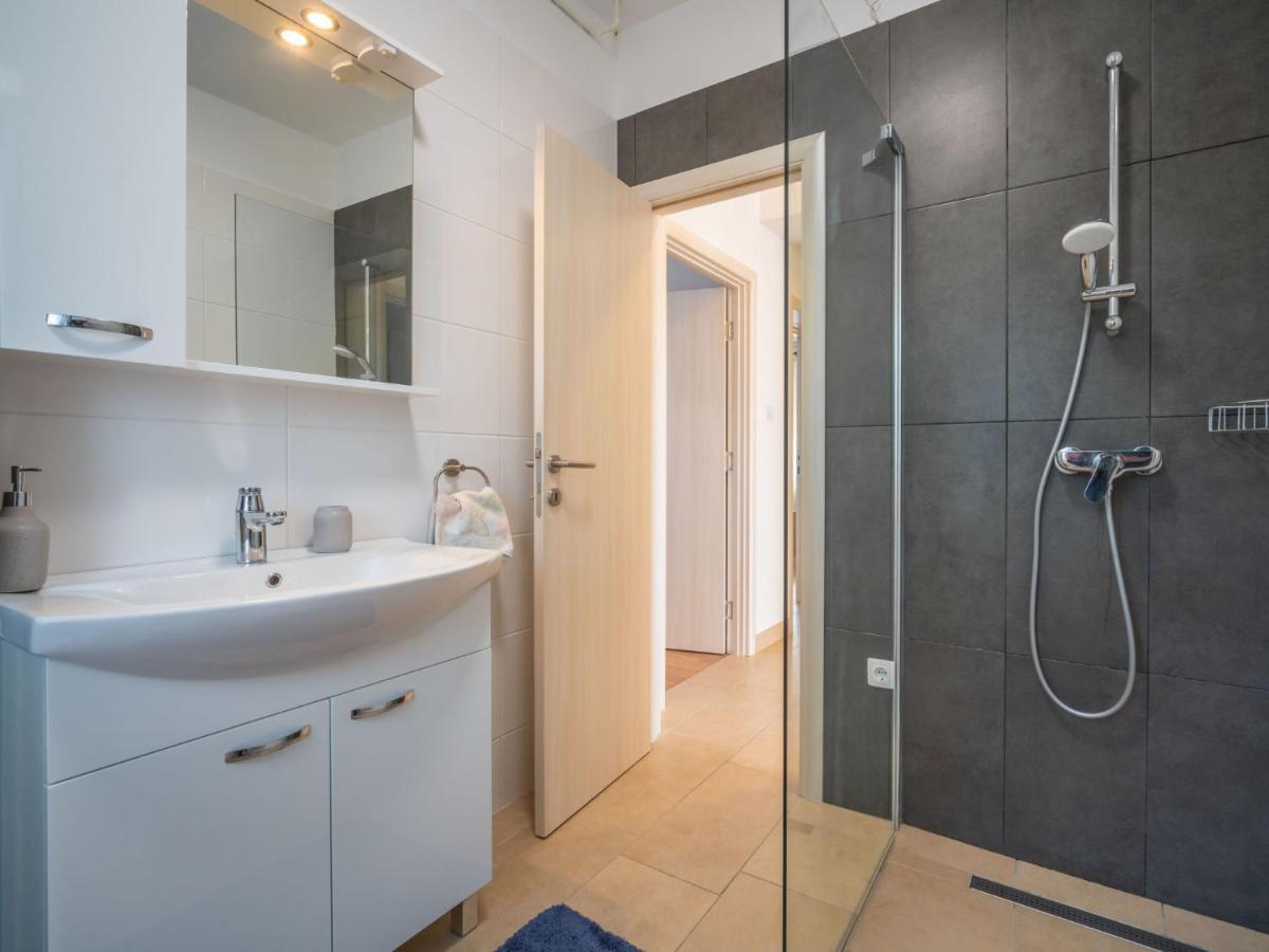 Apartment Segulja-1 By Interhome Jadranovo Kültér fotó