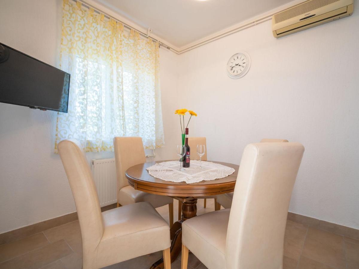 Apartment Segulja-1 By Interhome Jadranovo Kültér fotó